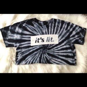 “It’s Lit” tee